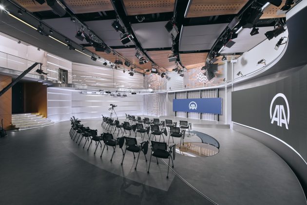 Multi-purpose broadcast and event studio for Anadolu agency by BAB Architects