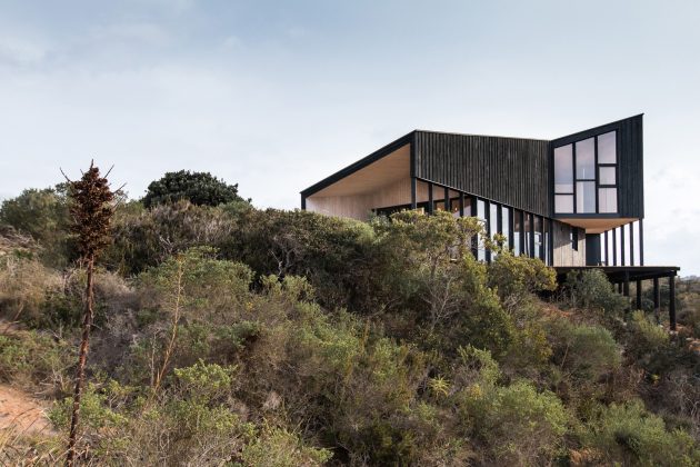 Stranded House by WHALE! in Tunquen, Chile