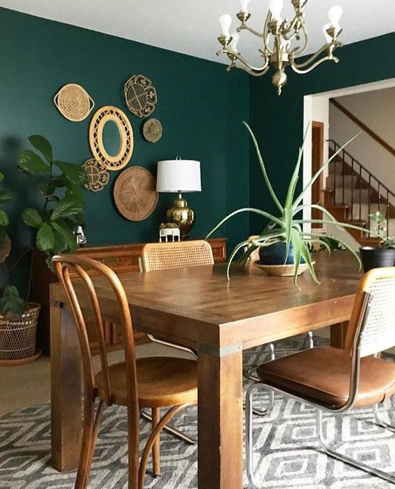 Colors to Match With Emerald Green Palette in The Decor