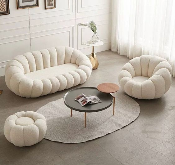 Rounded sofa: our selection for the living room