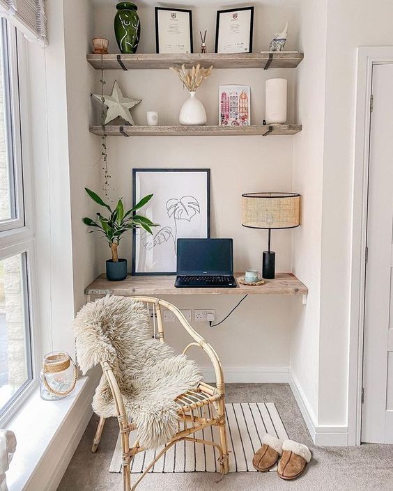 Set Up The Most Iconic Small Study Corner and Make it Cozy