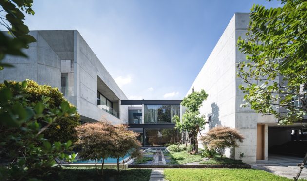 Baan Akat-Yen Residence by Studio Krubka in Bangkok, Thailand