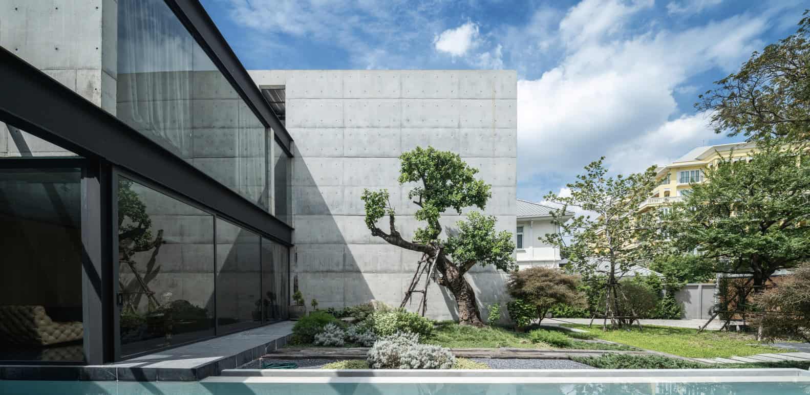 Baan Akat-Yen Residence by Studio Krubka in Bangkok, Thailand Baan Akat-Yen Residence by Studio Krubka in Bangkok, Thailand