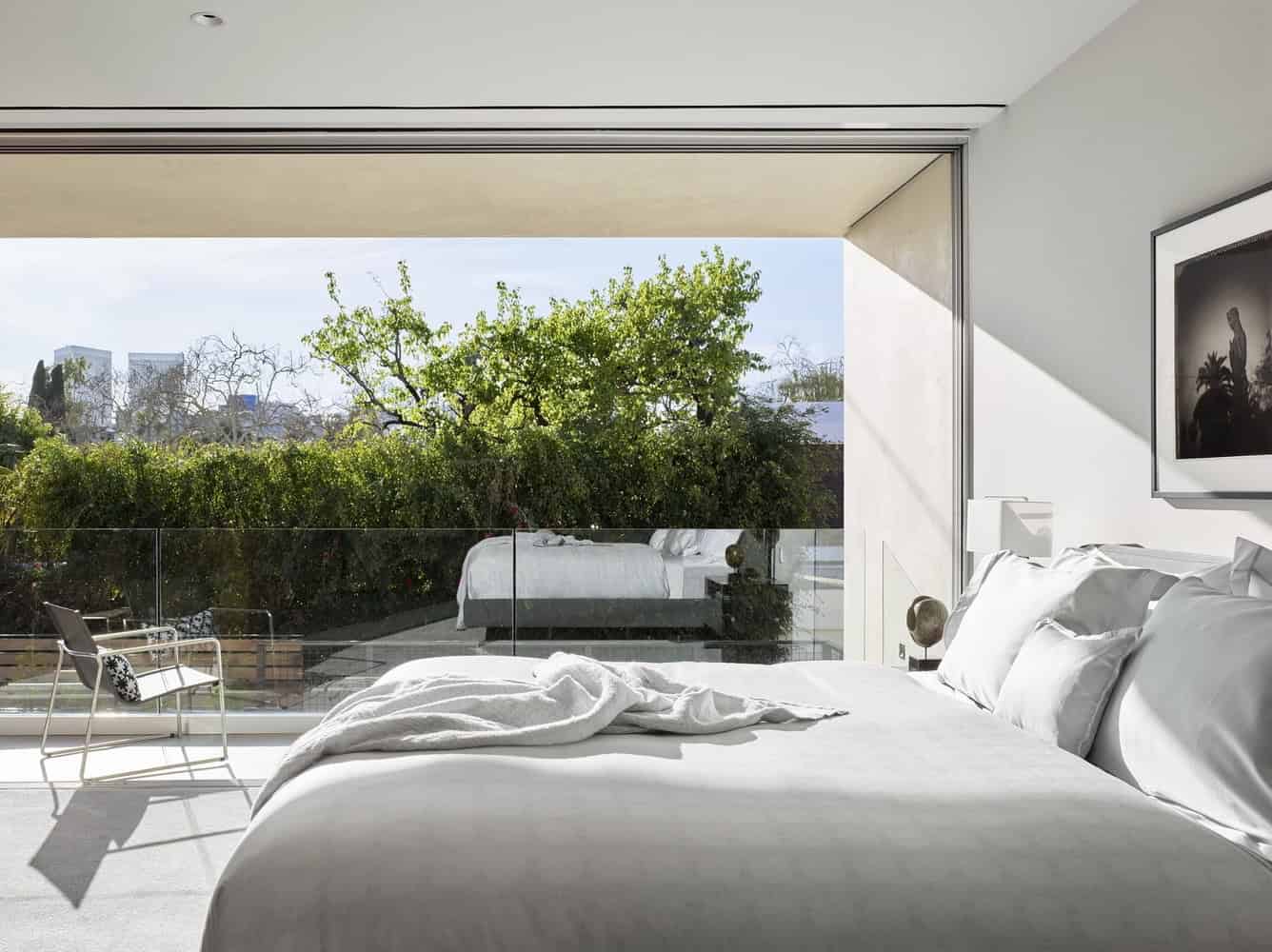 Crescent Drive by Ehrlich Yanai Rhee Chaney Architects in Beverly Hills, California Crescent Drive by Ehrlich Yanai Rhee Chaney Architects in Beverly Hills, California