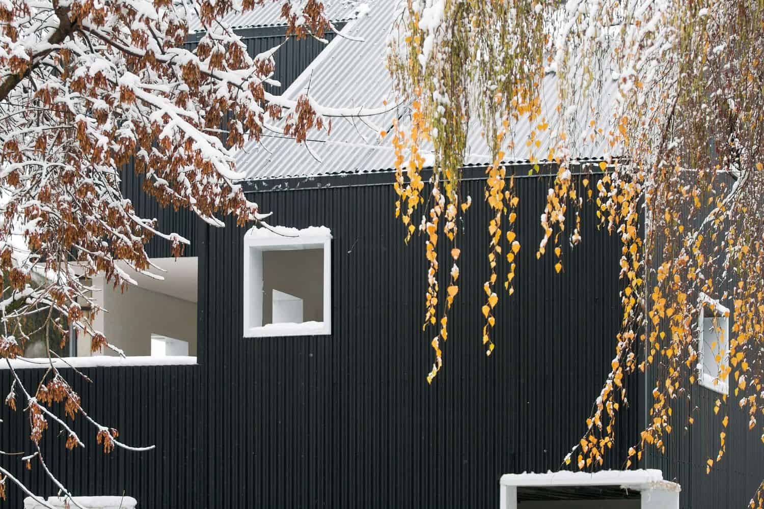 Domesticated Mountain Housing Complex by Estudio Botteri-Connell in Argentina Domesticated Mountain Housing Complex by Estudio Botteri-Connell in Argentina