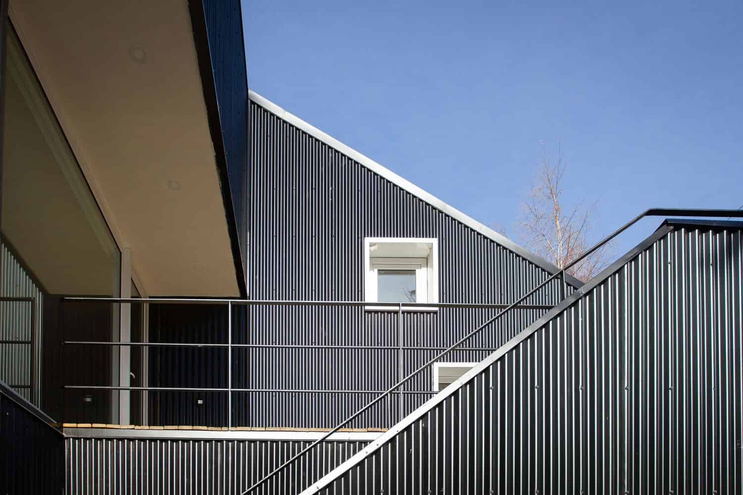 Domesticated Mountain Housing Complex by Estudio Botteri-Connell in Argentina Domesticated Mountain Housing Complex by Estudio Botteri-Connell in Argentina