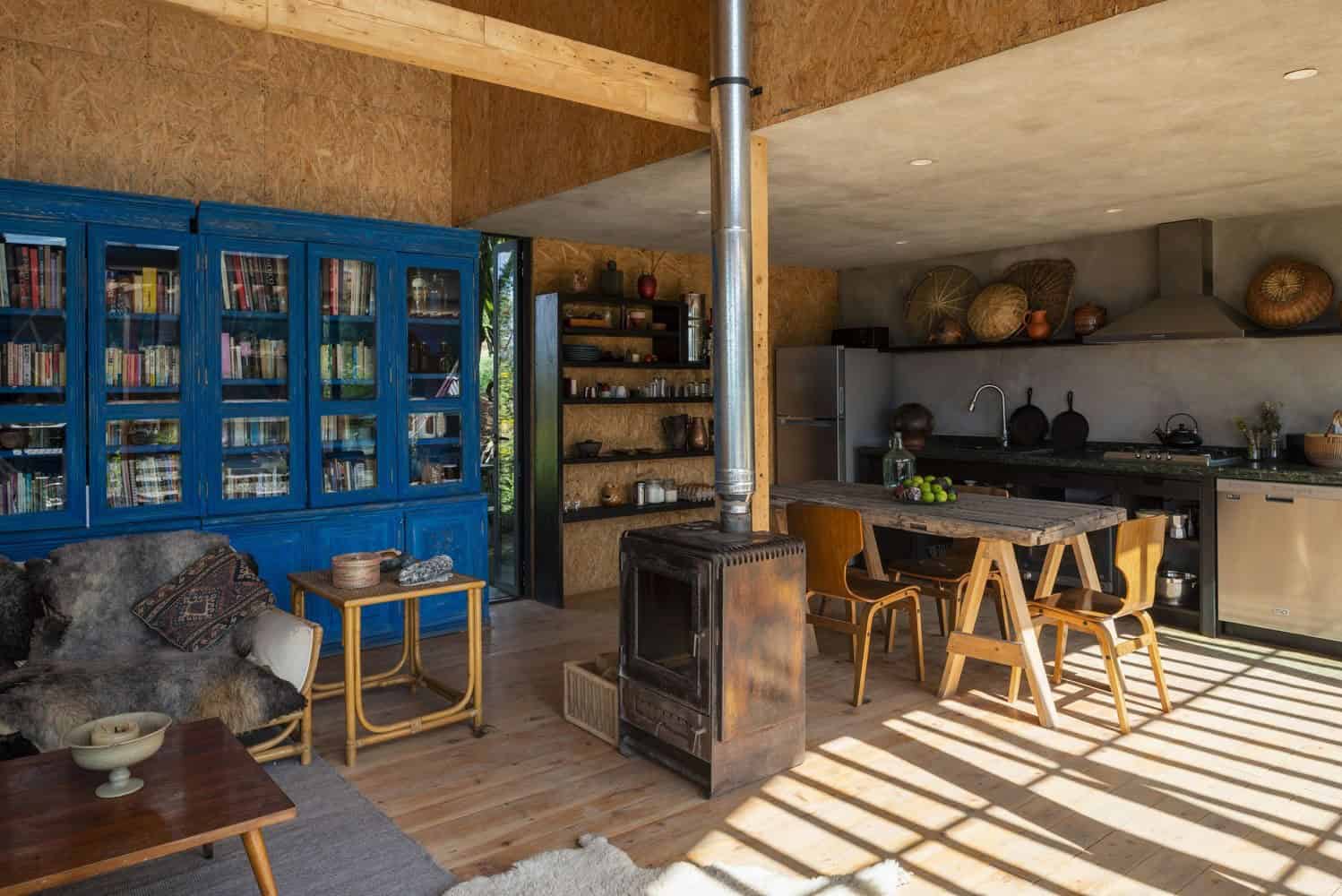 La Lomita Retreat by ASPJ Arquitectura, Paisaje y Territorio in Valle de Bravo, Mexico La Lomita Retreat by ASPJ Arquitectura, Paisaje y Territorio in Valle de Bravo, Mexico