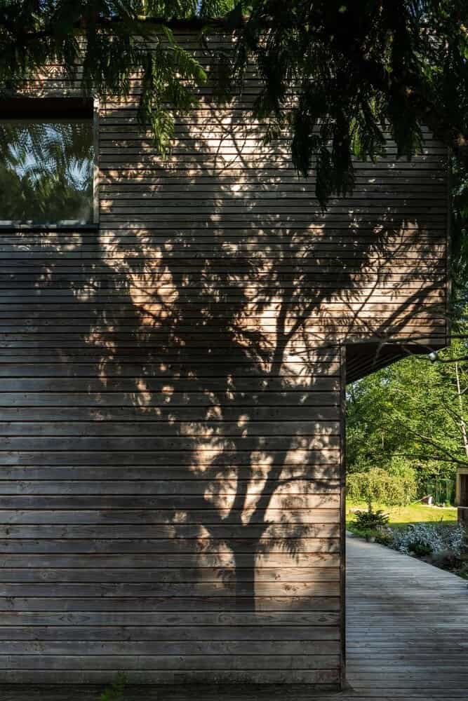 PRS House by Quinze Architecture in Mereville, France PRS House by Quinze Architecture in Mereville, France