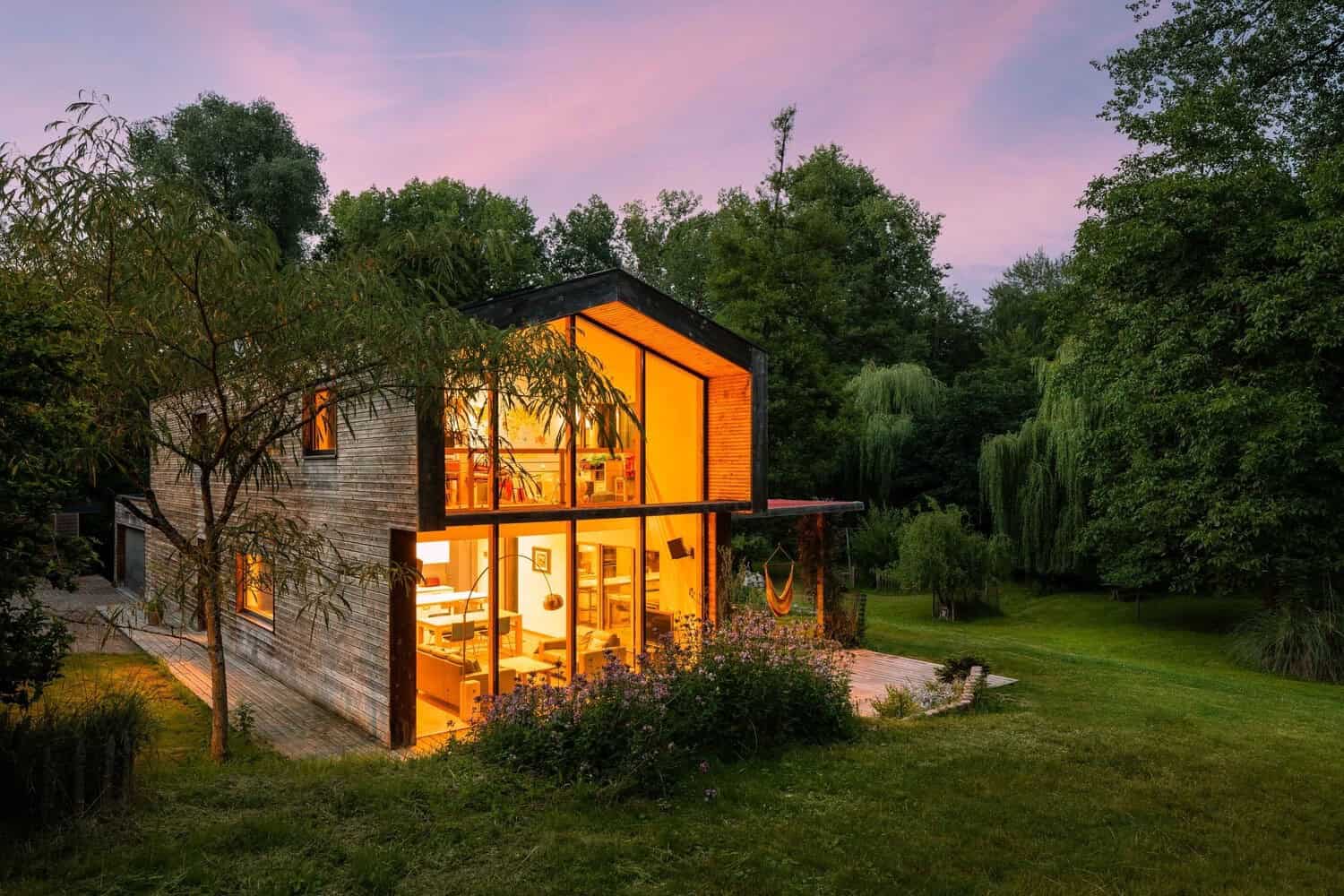 PRS House by Quinze Architecture in Mereville, France PRS House by Quinze Architecture in Mereville, France