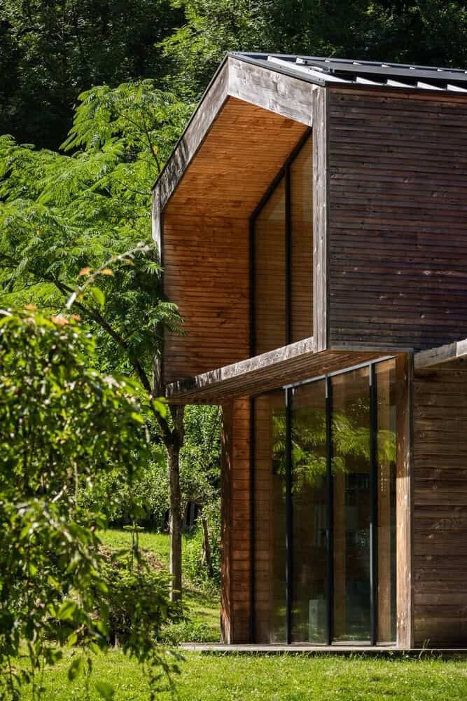 PRS House by Quinze Architecture in Mereville, France PRS House by Quinze Architecture in Mereville, France