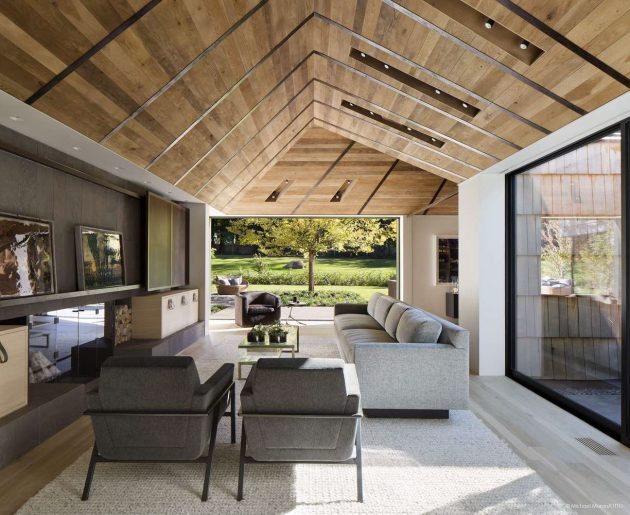 Underhill by Bates Masi Architects in Matinecock, New York