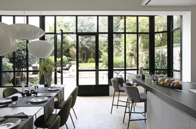 Makeover for a sublime family home with a garden in the heart of Paris!
