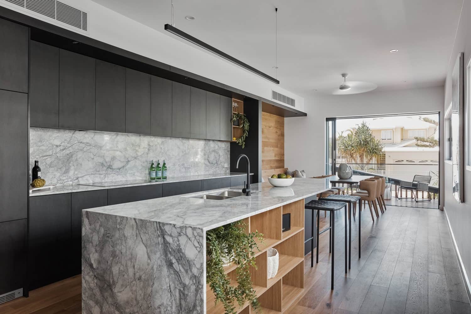 08 Albatross Avenue House by Studio Workshop in Miami, Australia 08 Albatross Avenue House by Studio Workshop in Miami, Australia