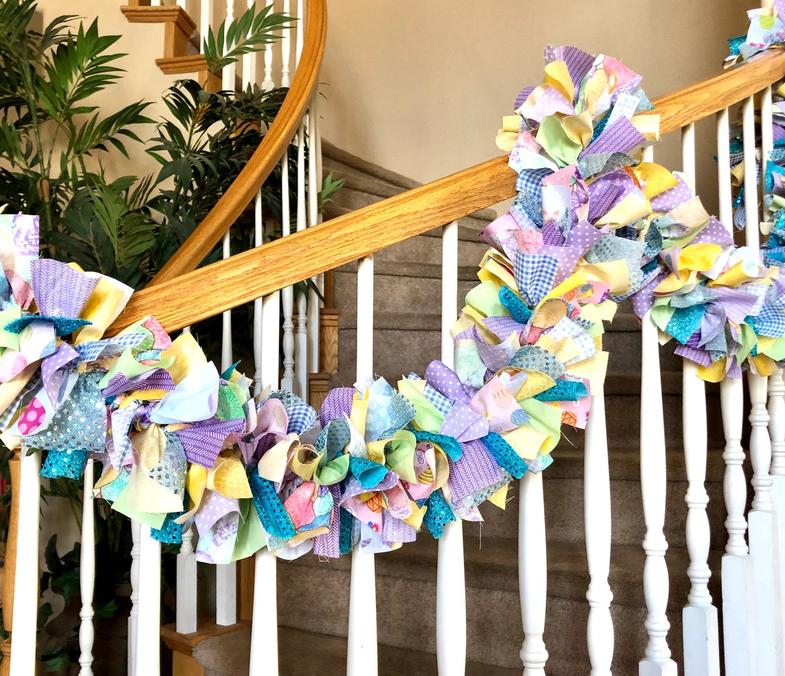 16 Easter Garland Designs to Bring Joy and Color to Your Home