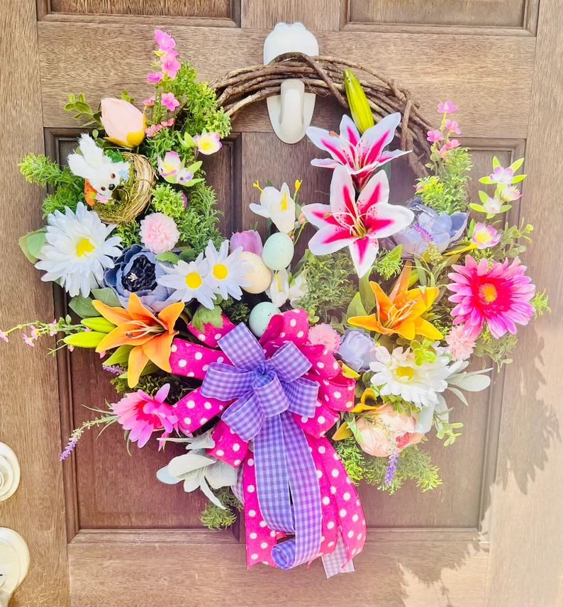 16 Fresh and Colorful Floral Spring Wreath Designs for Your Front Door