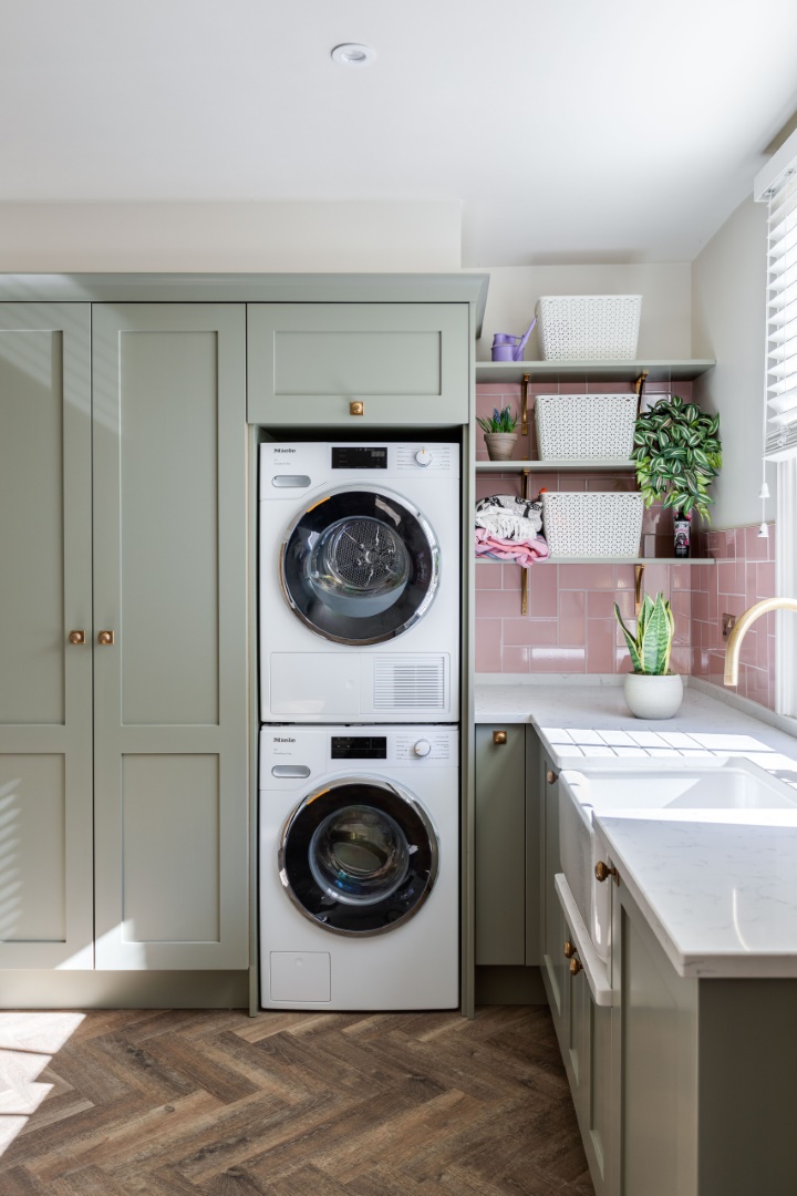 16 Transitional Laundry Rooms That Will Make You Enjoy Doing Laundry