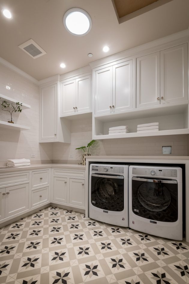 16 Transitional Laundry Rooms That Will Make You Enjoy Doing Laundry