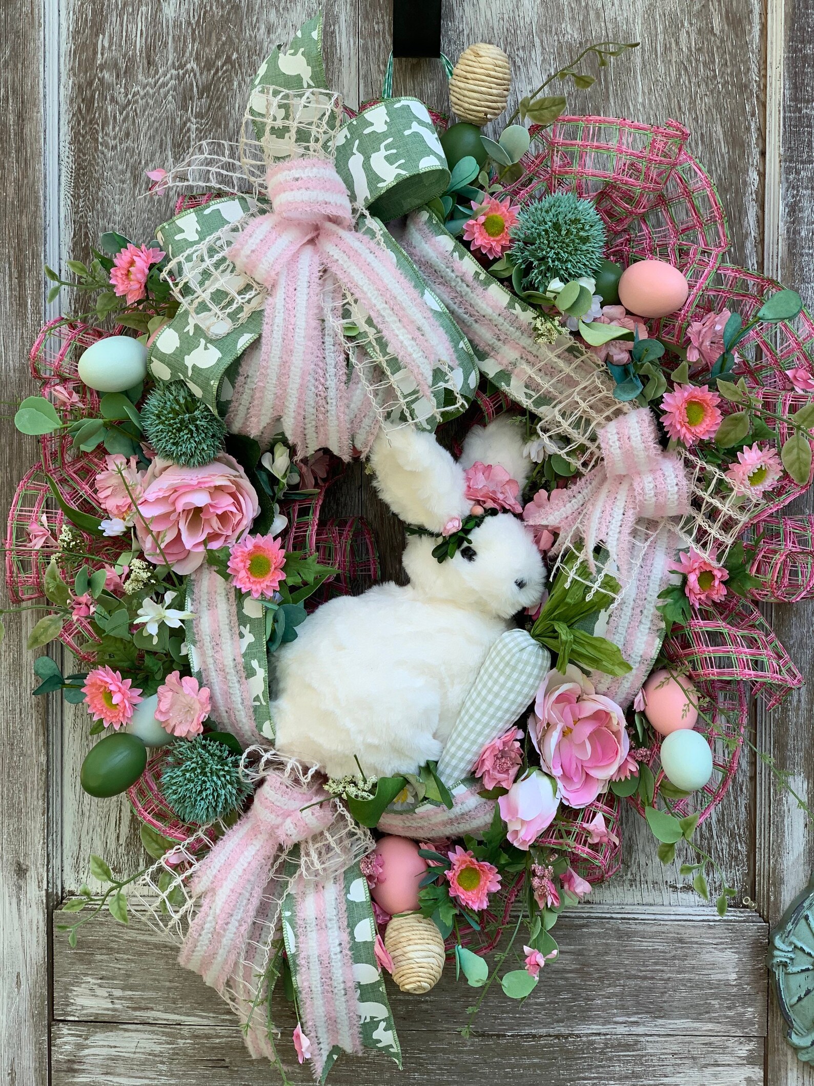 17 Adorable Easter Bunny Wreath Designs to Welcome Spring