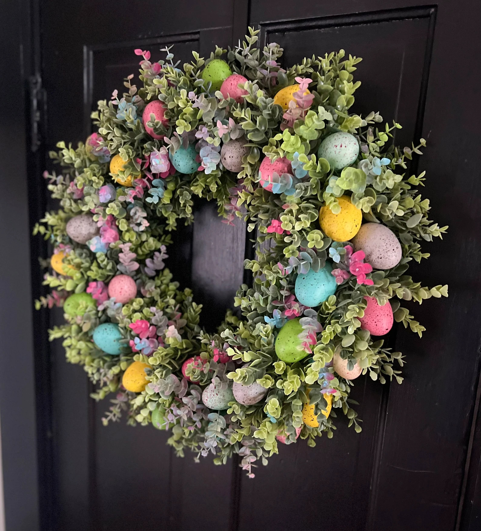Hop into Spring with These 16 Easter Egg Wreath Inspirations