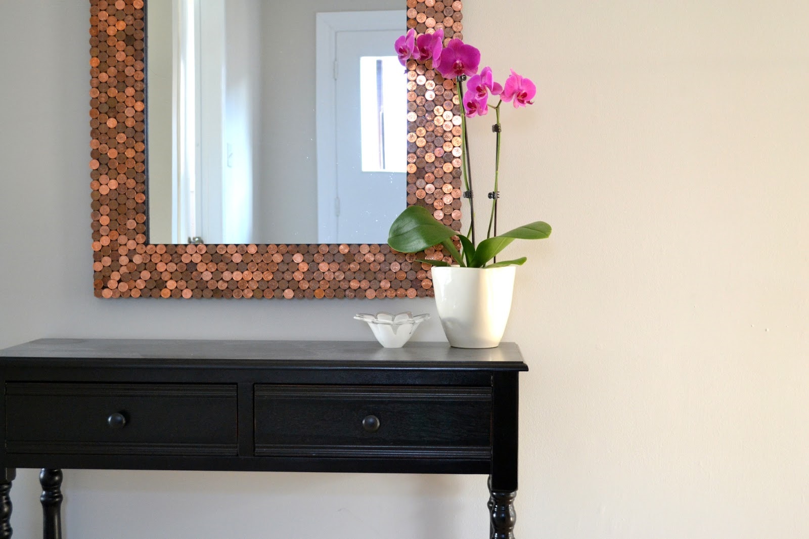 Making Cents of Home Décor: 15 DIY Ideas with Pennies