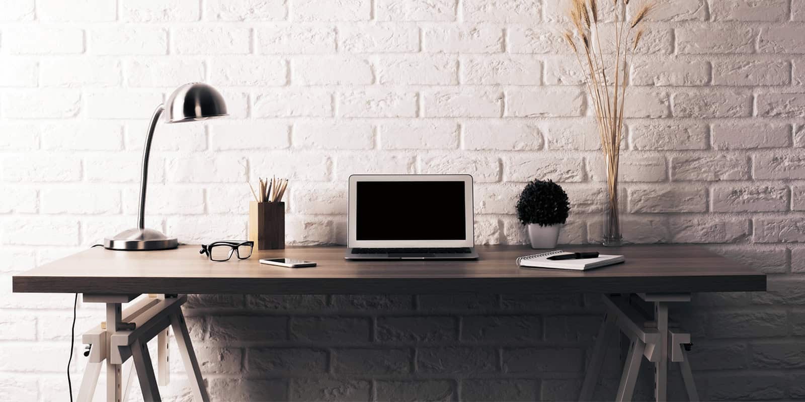 Maximizing Productivity with a Tidy Workspace: The Connection Between Cleanliness and Efficiency