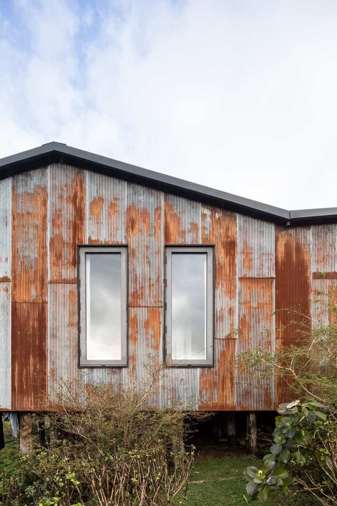 Punta Chilen House by Baltazar Sanchez in Ancud, Chile Punta Chilen House by Baltazar Sanchez in Ancud, Chile