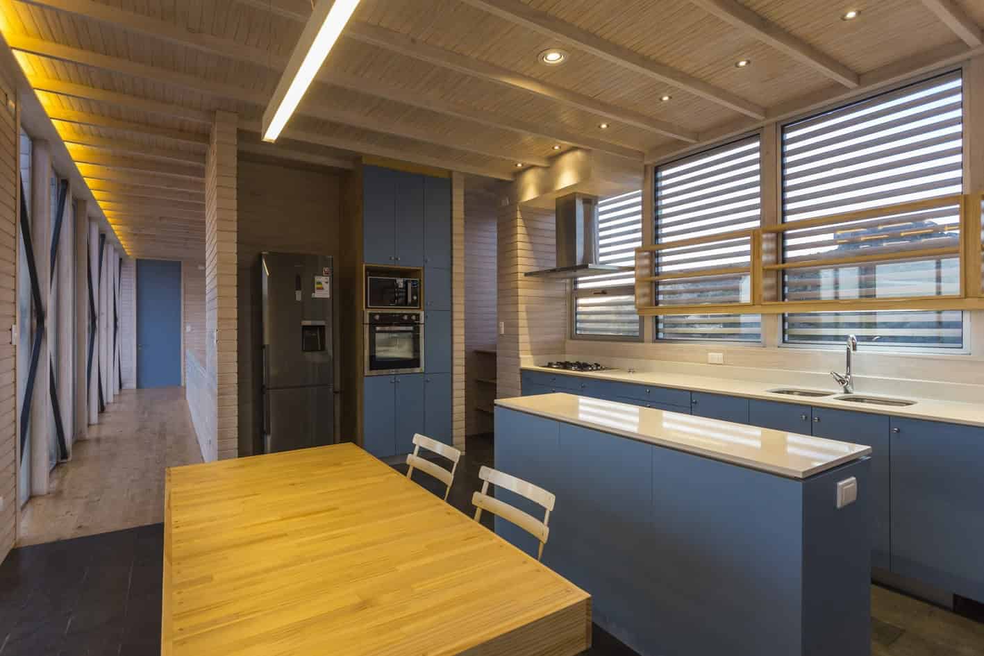 Tunquen House by Nicolas Loi in Algarrobo, Chile Tunquen House by Nicolas Loi in Algarrobo, Chile