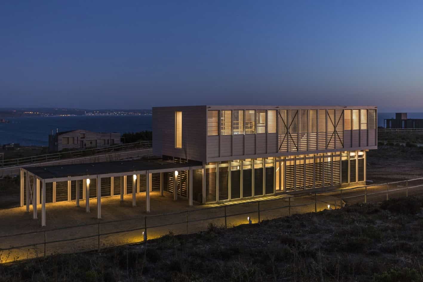 Tunquen House by Nicolas Loi in Algarrobo, Chile Tunquen House by Nicolas Loi in Algarrobo, Chile