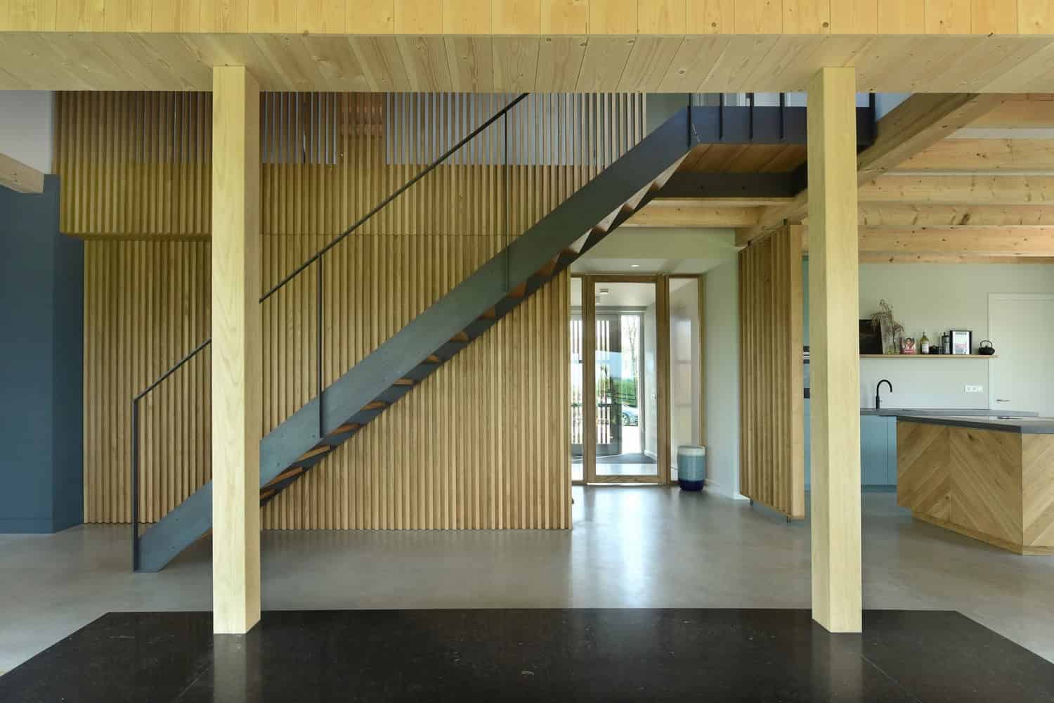Wooden House with Facade of Reclaimed Wood by HOYT in The Netherlands Wooden House with Facade of Reclaimed Wood by HOYT in The Netherlands