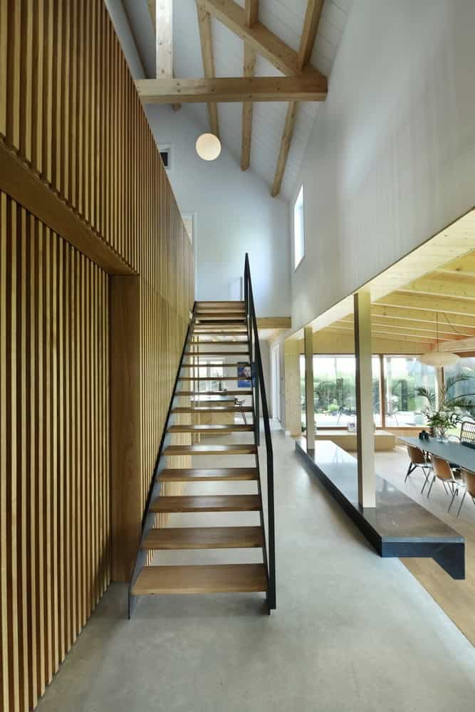 Wooden House with Facade of Reclaimed Wood by HOYT in The Netherlands Wooden House with Facade of Reclaimed Wood by HOYT in The Netherlands