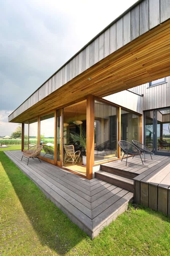 Wooden House with Facade of Reclaimed Wood by HOYT in The Netherlands Wooden House with Facade of Reclaimed Wood by HOYT in The Netherlands