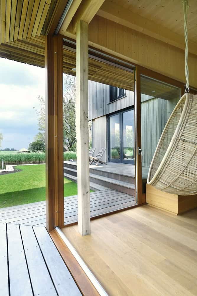 Wooden House with Facade of Reclaimed Wood by HOYT in The Netherlands Wooden House with Facade of Reclaimed Wood by HOYT in The Netherlands