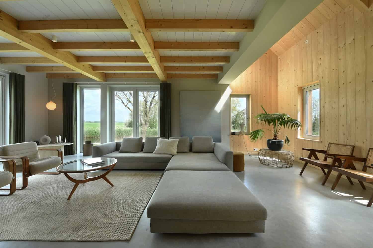 Wooden House with Facade of Reclaimed Wood by HOYT in The Netherlands Wooden House with Facade of Reclaimed Wood by HOYT in The Netherlands