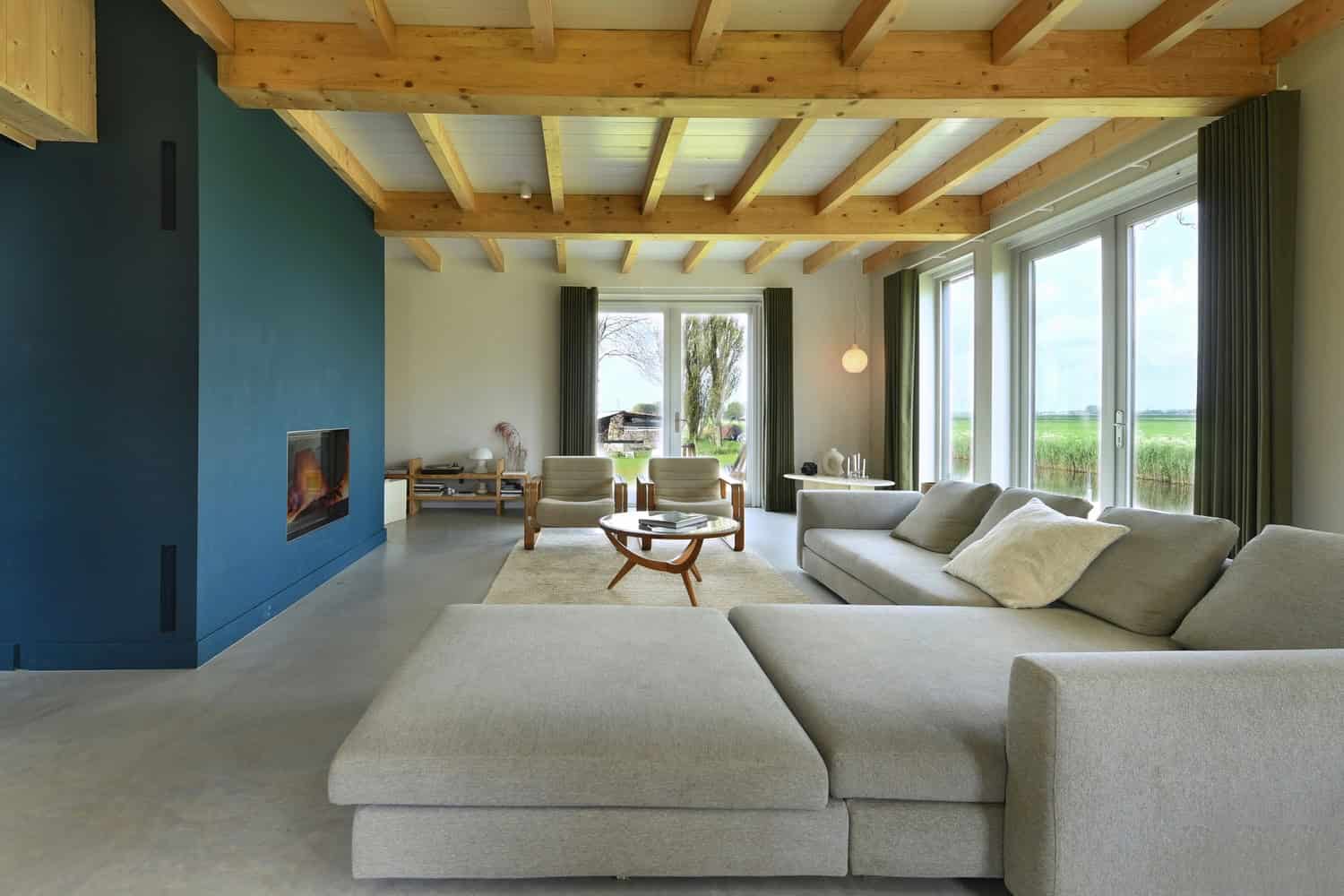 Wooden House with Facade of Reclaimed Wood by HOYT in The Netherlands Wooden House with Facade of Reclaimed Wood by HOYT in The Netherlands