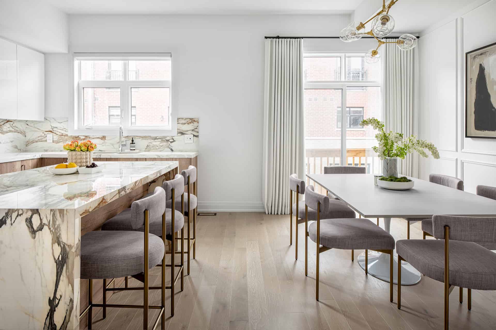 18 Contemporary Kitchen Designs That Combine Form and Function