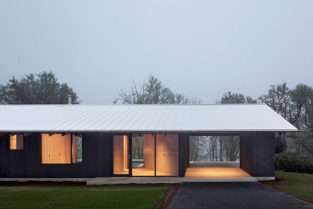 Divine House by Landry Smith Architect in Springfield, Oregon