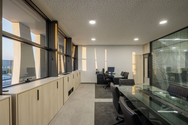 Ferneto SA by Romulo Neto Architects LDA in Portugal