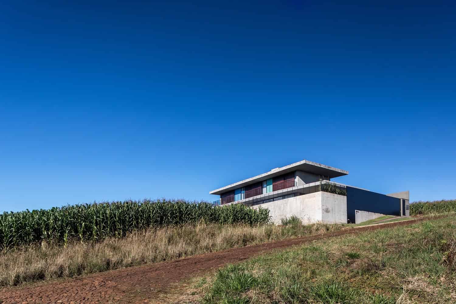JK House by Michel Macedo Arquitetos in Pato Branco, Brazil JK House by Michel Macedo Arquitetos in Pato Branco, Brazil