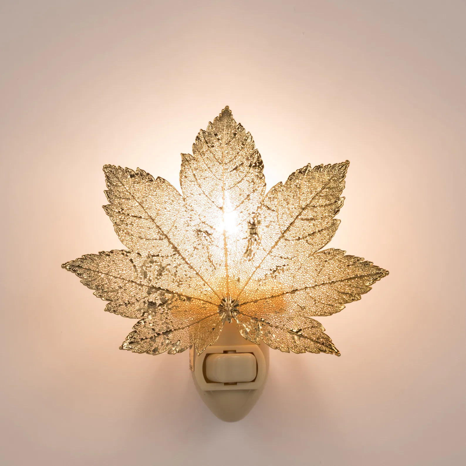 Night Time Magic: 18 Creative Night Light Designs to Transform Your Space