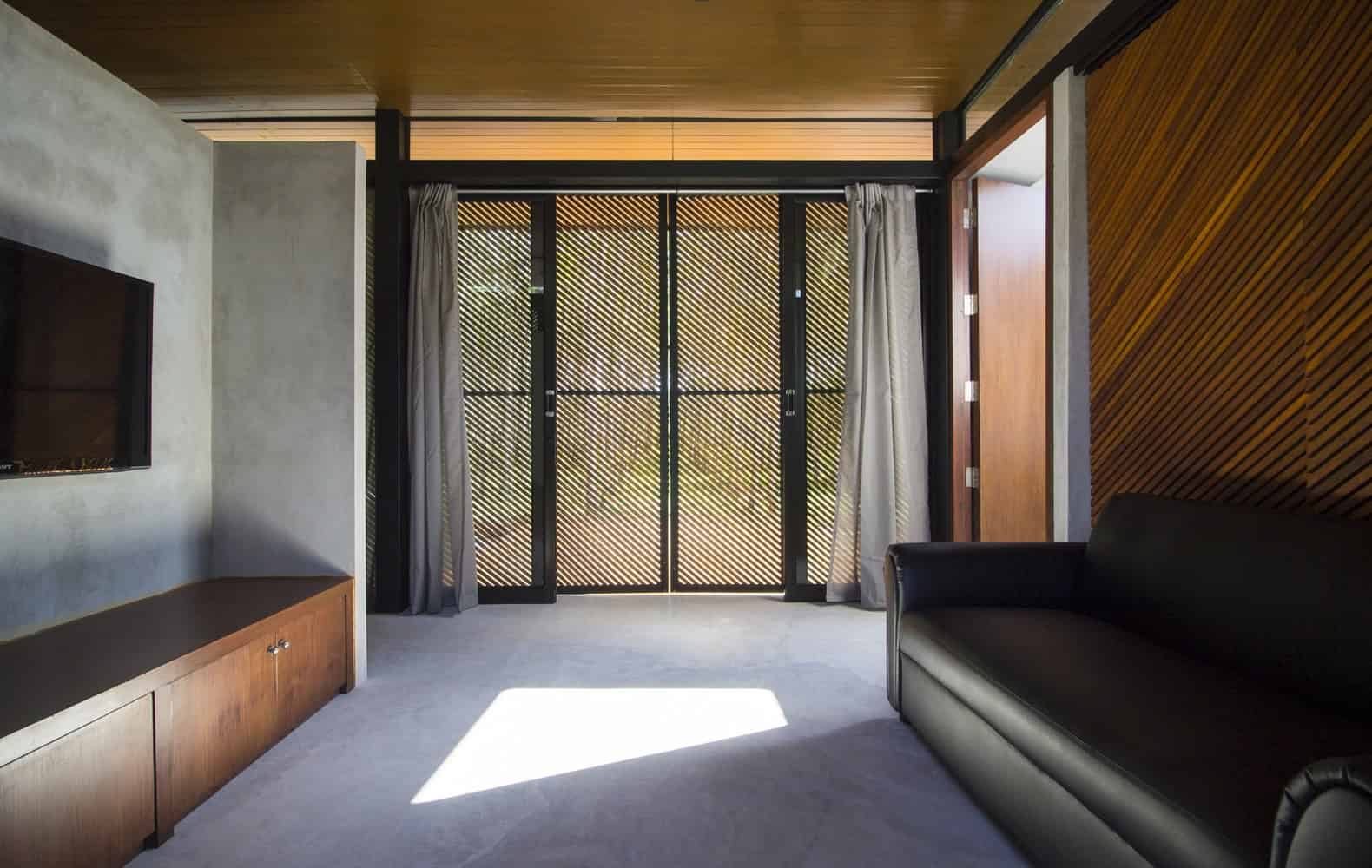 Phatthalung House by Rakchai Norateedilok Architect in Tambon Tha Khae, Thailand Phatthalung House by Rakchai Norateedilok Architect in Tambon Tha Khae, Thailand