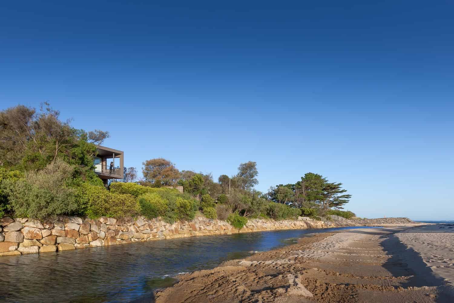 Residence J&C by Open Studio Pty Ltd in Somers, Melbourne Residence J&C by Open Studio Pty Ltd in Somers, Melbourne