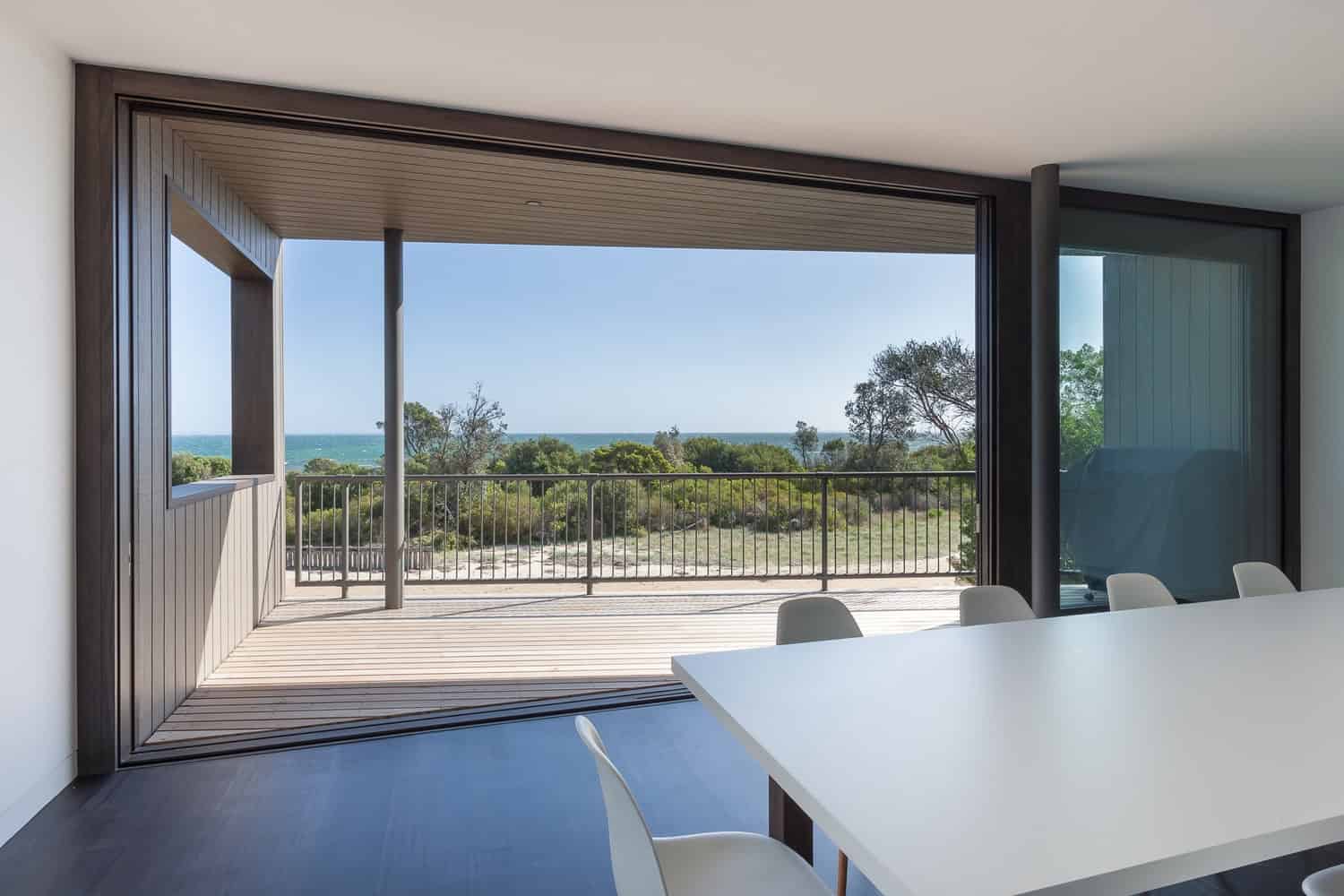 Residence J&C by Open Studio Pty Ltd in Somers, Melbourne Residence J&C by Open Studio Pty Ltd in Somers, Melbourne