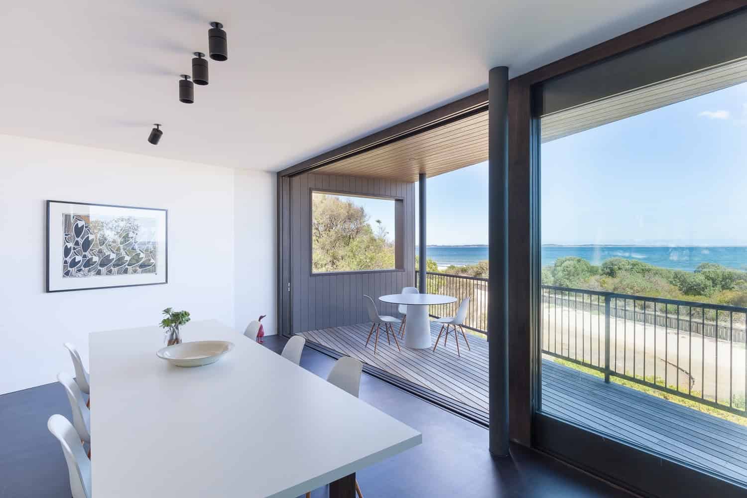 Residence J&C by Open Studio Pty Ltd in Somers, Melbourne Residence J&C by Open Studio Pty Ltd in Somers, Melbourne