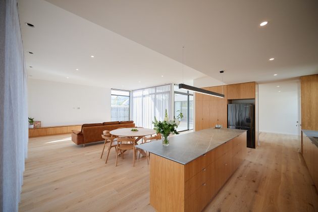 The Garden House in Point Lonsdale, Australia by Lifespaces Group
