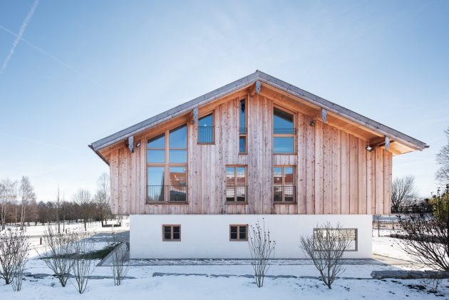 Timber Framed Barn Residence & Meeting Space by Leupold Brown Goldbach Architekten