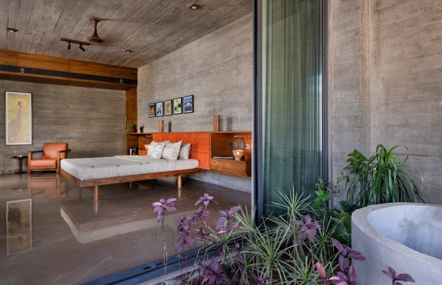 Beton Brut Residence by The Grid Architects in Ahmedabad, India