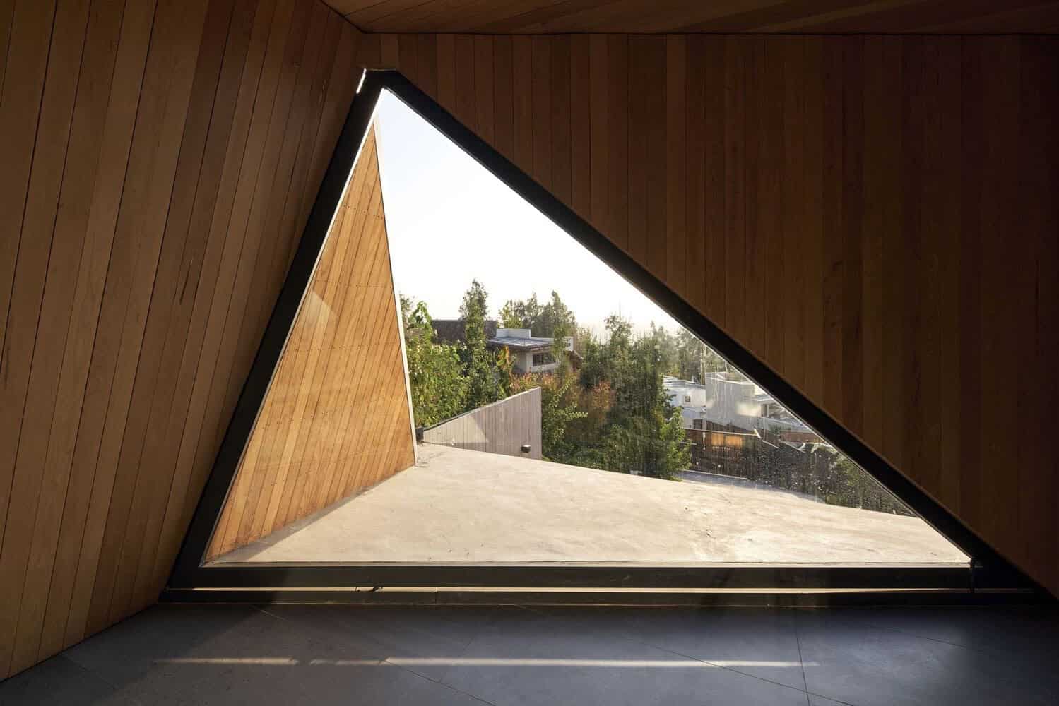 Casa Arca by Gonzalo Iturriaga Atala in La Reina, Chile