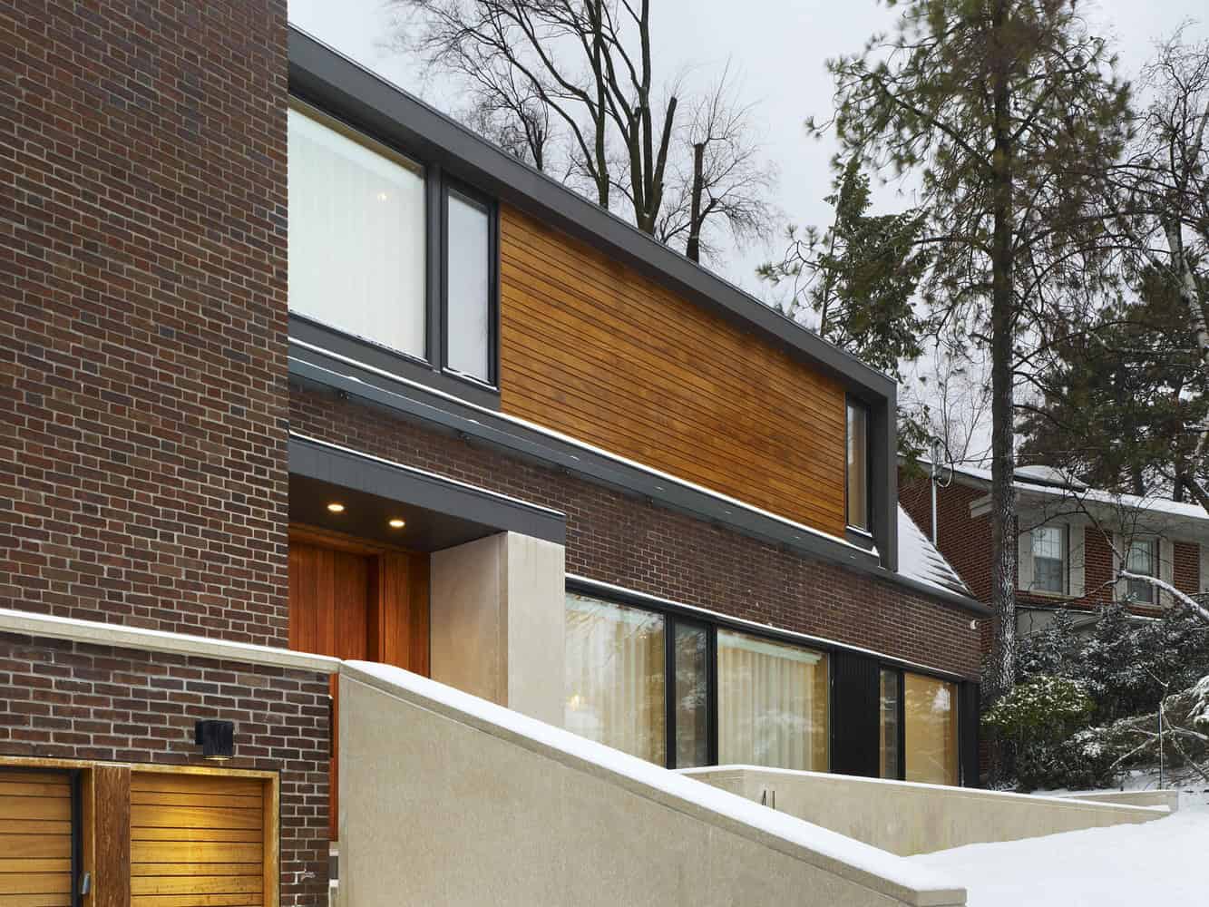 Courtyard House by Studio JCI in Toronto, Canada Courtyard House by Studio JCI in Toronto, Canada