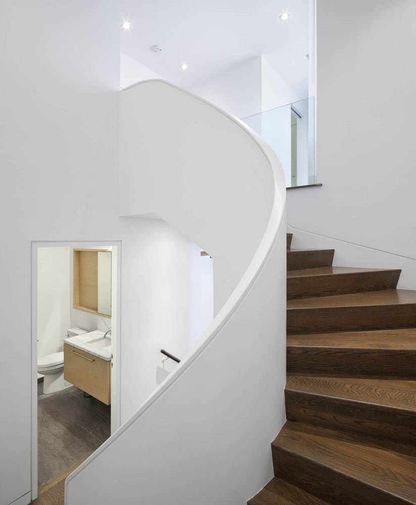 Courtyard House by Studio JCI in Toronto, Canada Courtyard House by Studio JCI in Toronto, Canada