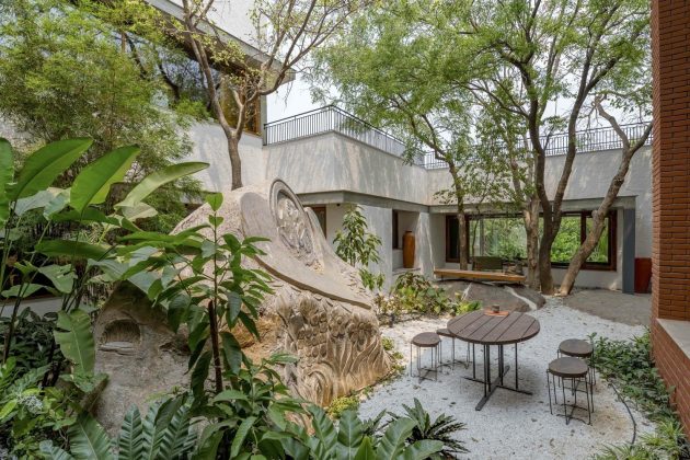 Daaji's Home by The Grid Architects in Ahmedabad, India